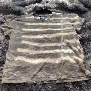 GAP Tan and Brown Camouflage Tee